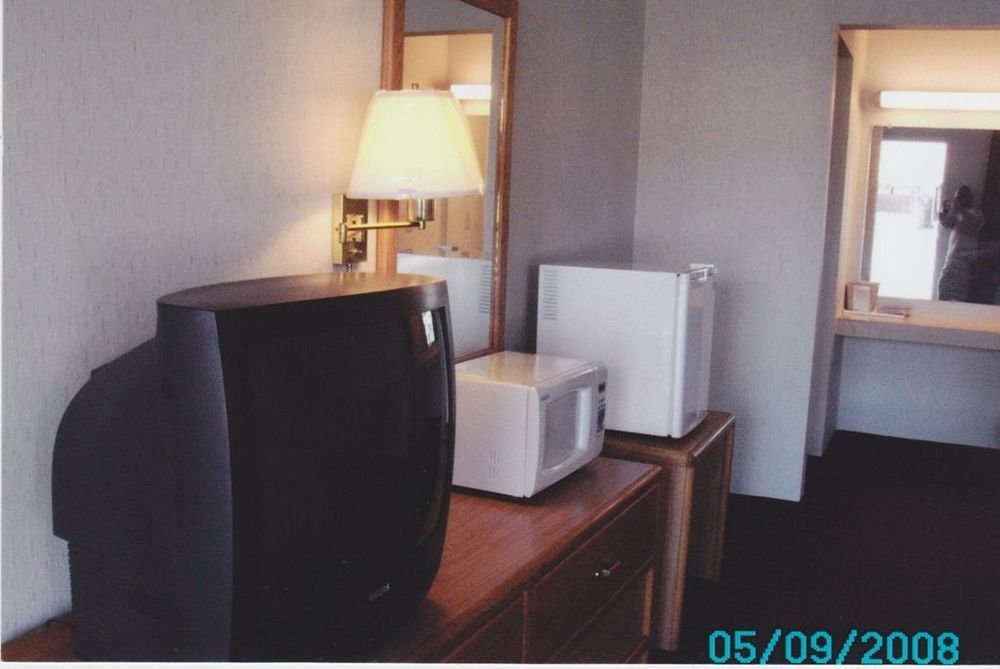 Red Roof Inn Perrysburg Δωμάτιο φωτογραφία
